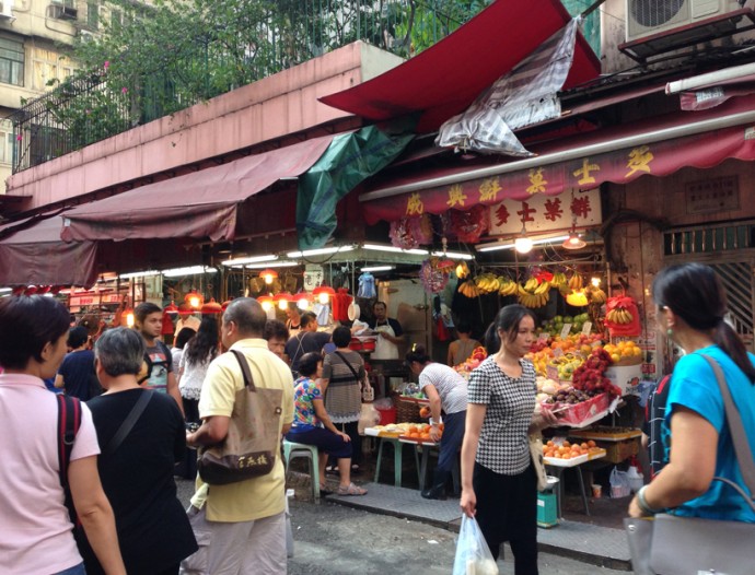 Exploring A Traditional Hong Kong Marketplace! Culture Honey